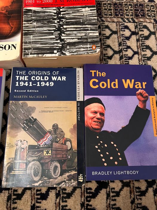 Книги по политике на английском, Книги о Холодной Войне
