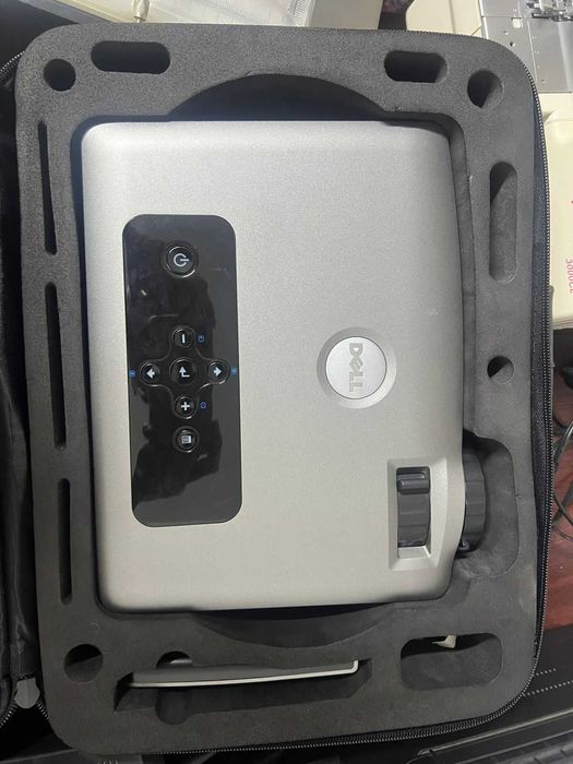 Проектор DELL 2400MP