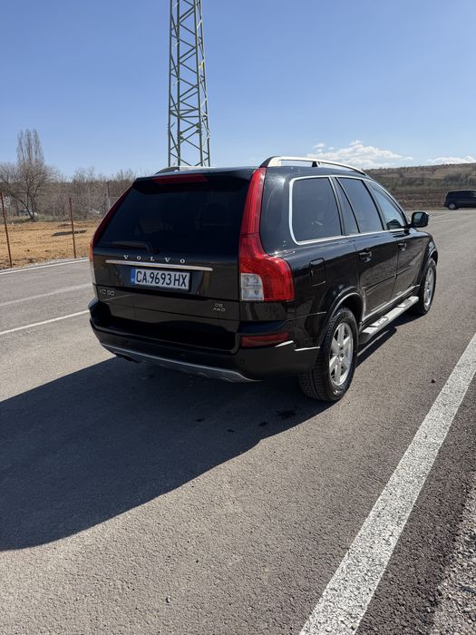 Продава Volvo XC90