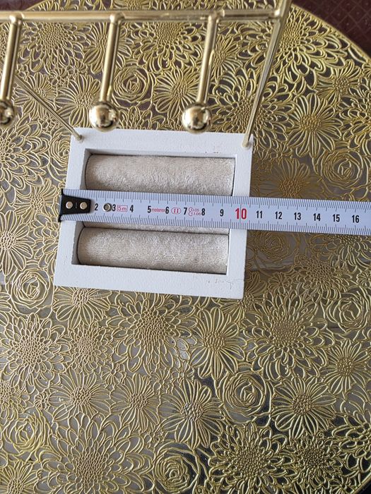 Suport pentru bijuterii, lanțuri si inele sau cercei, nou fără etichet