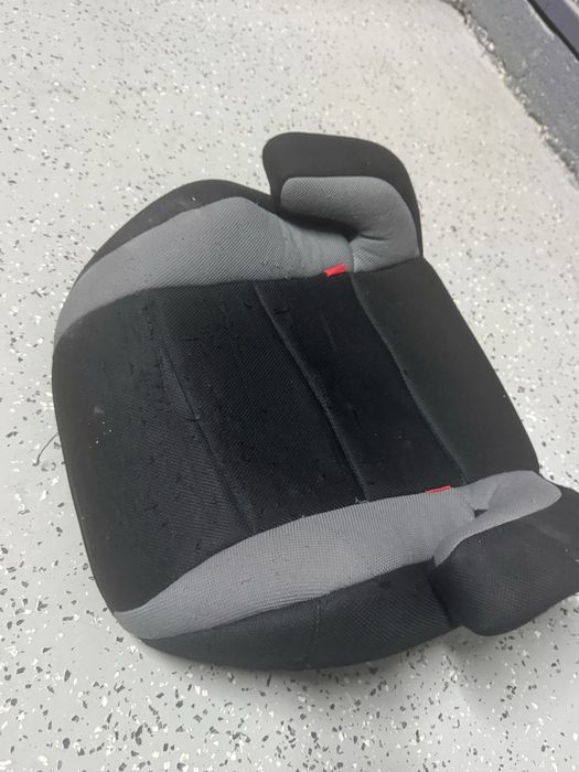 Бустер район зеленого базара