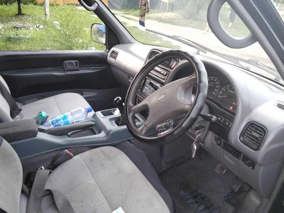 Продам Nissan Serena
