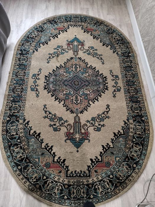 2 Ковра, находится в городе.