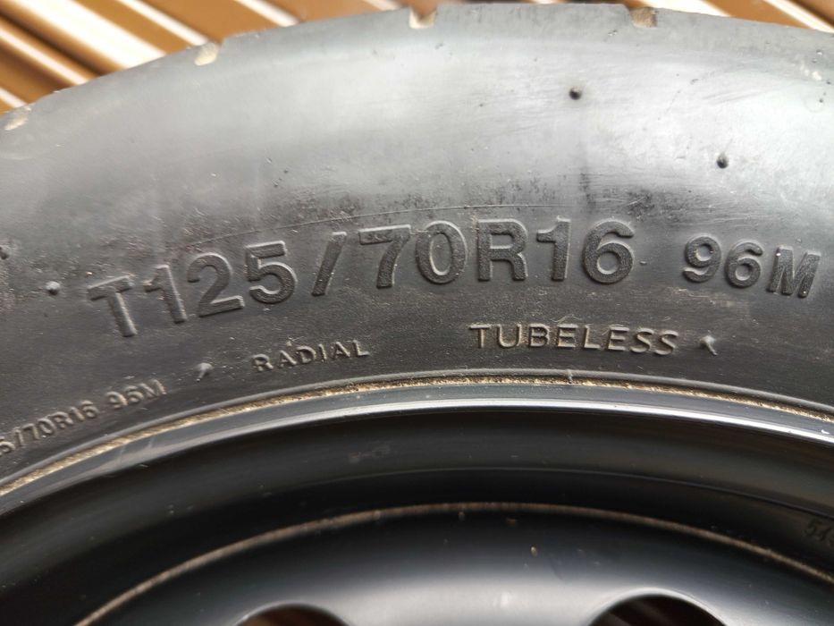 резервна гума патерица Фолксваген Шкода Ауди 16, 17, 18 ц. 5х112, крик