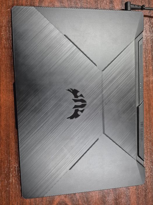 Laptop Gaming ASUS TUF F15 (FX506L) i7 10 / 32GB / GTX 1650 / 1 TB SSD