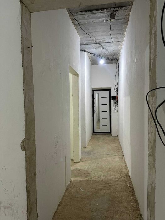 2 хоналик квартира 5 кават кирпичный дом, 7 микр