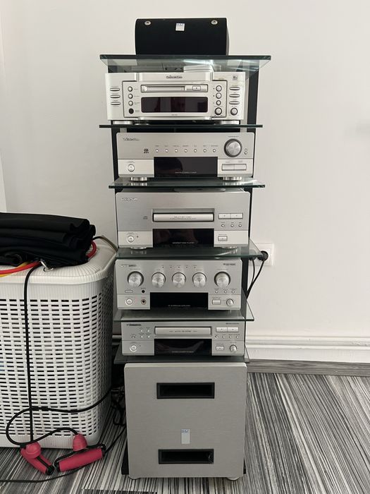 Linie profesionala audio Universum + B&F industrial design 5.1