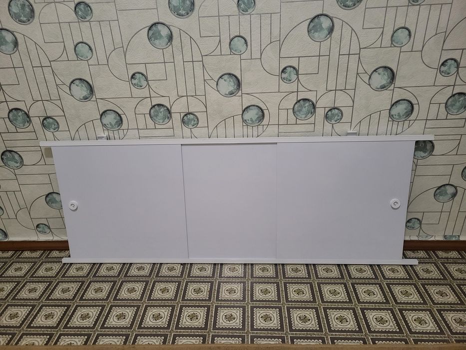 Экран под ванну в отличном состоянии.