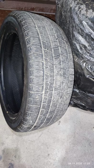 Продам зимние шины 225/45 R17
