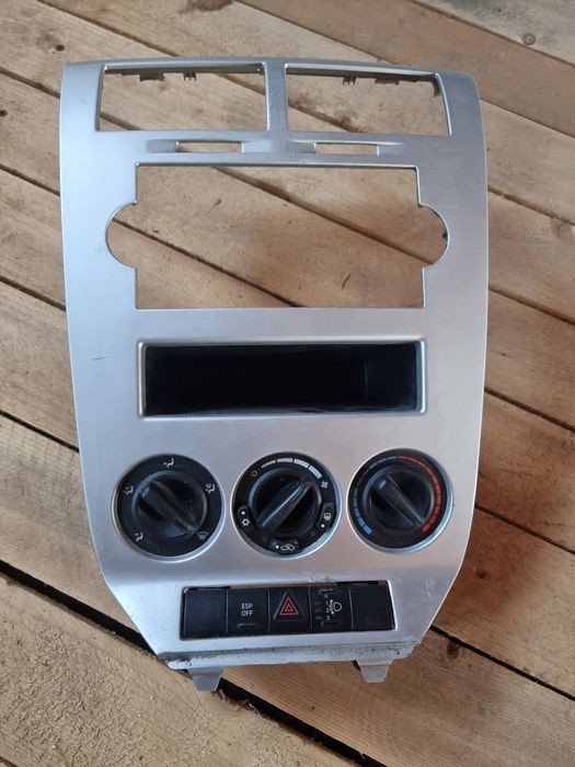 Pentru Dodge Caliber   100lei