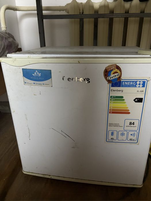 Срочно продаю холодильник