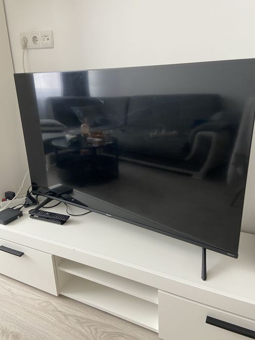 Hisense 50” 4K Smart TV Dolby Vision – като нов!