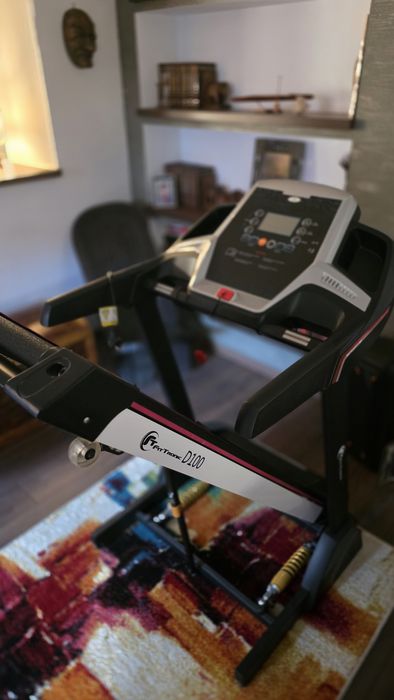 Banda de alergat fit tronic d100