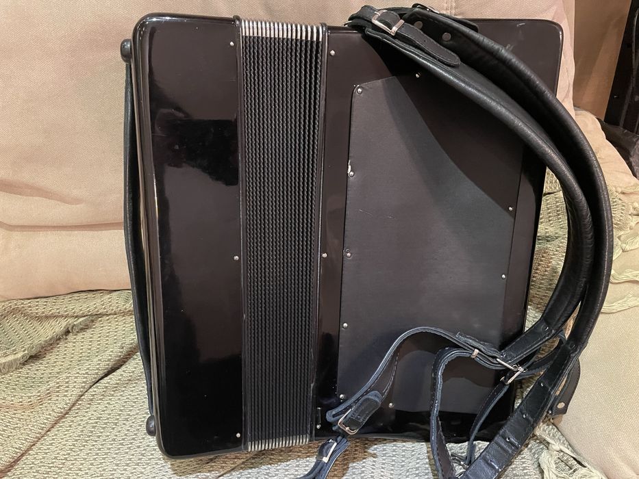 Акордеон Weltmeister Supita