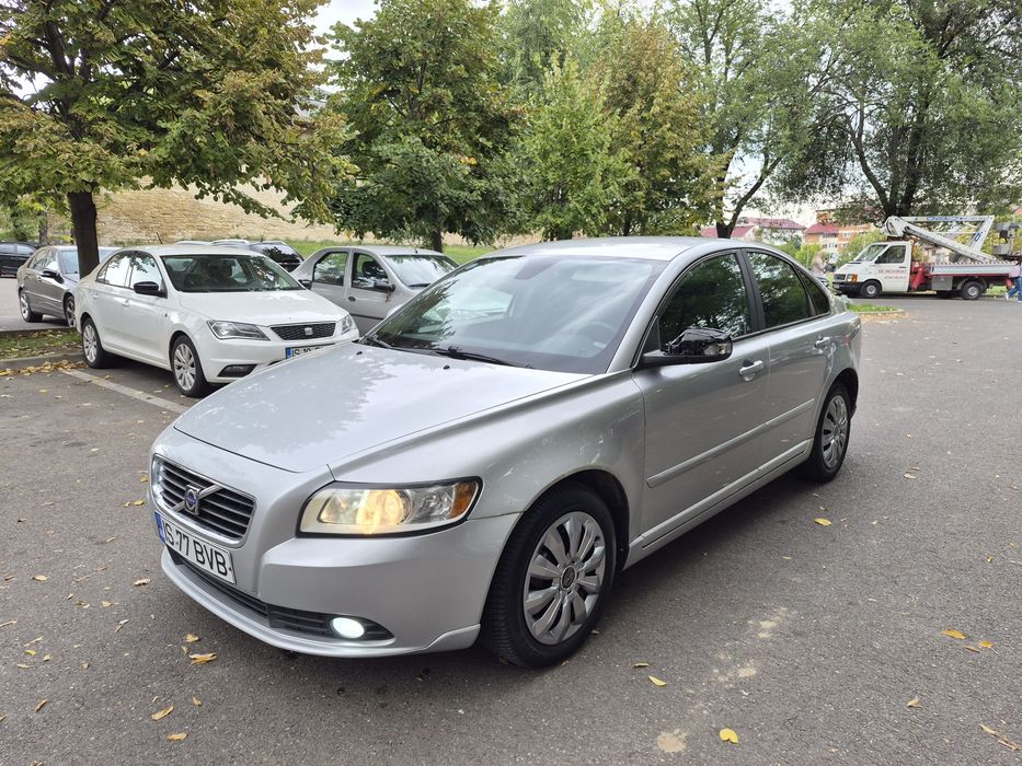 VOLVO S40
