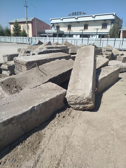 FS bloklar sotiladi