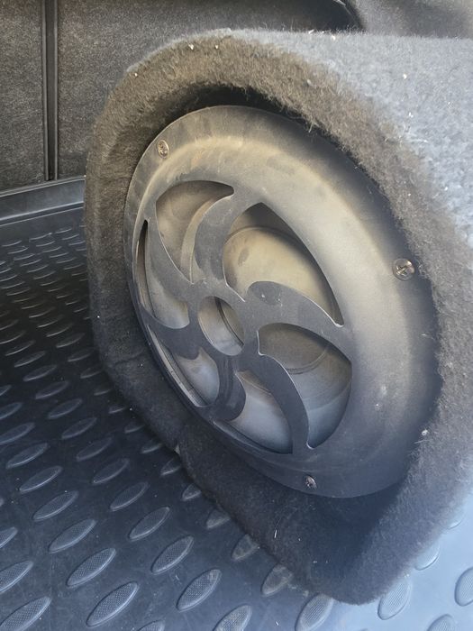 Продам Сабуфер Pioneer 1600w