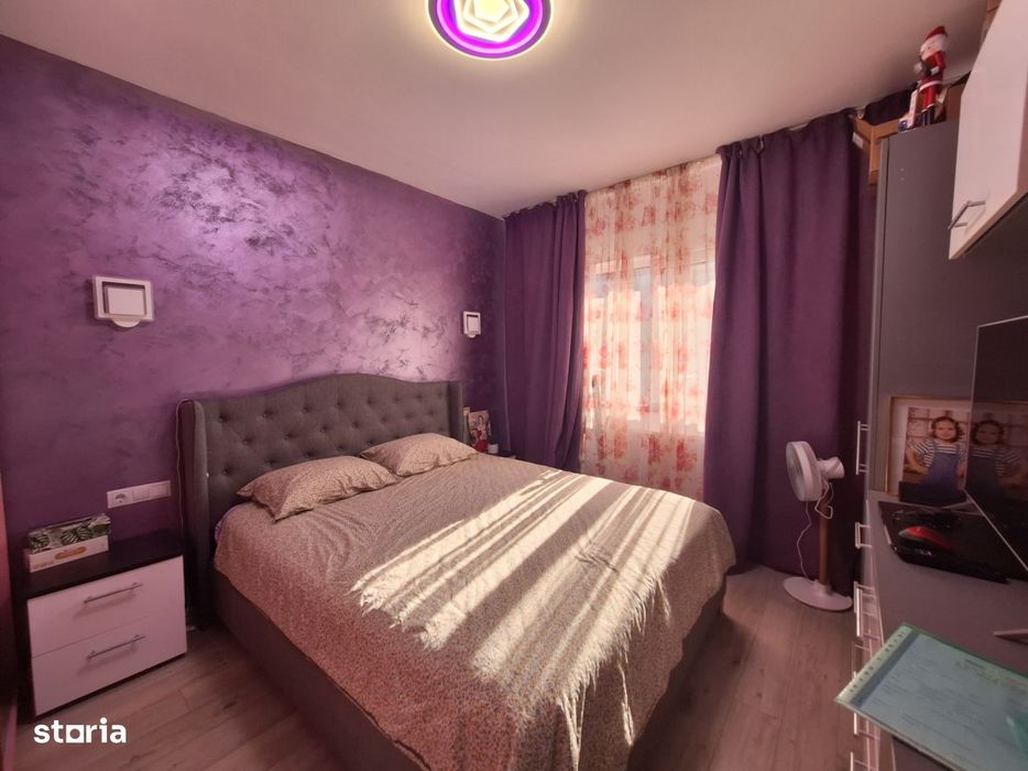 Apartament cu 3 camere, 60 mp, parcare, zona Terra