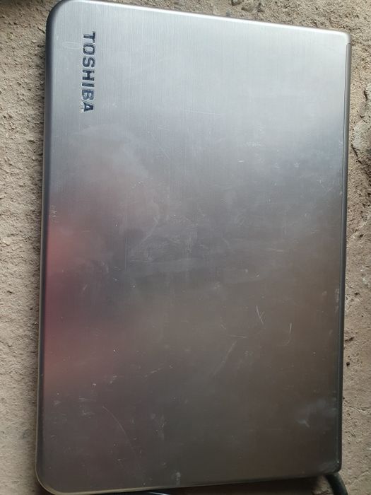 Laptop Toshiba..