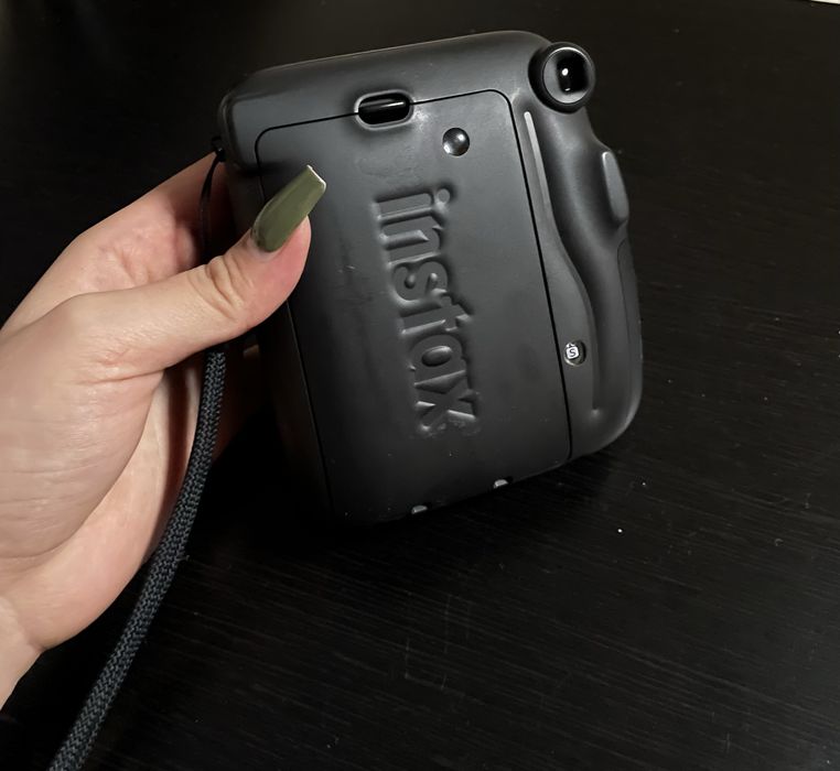 Instax Mini 11.