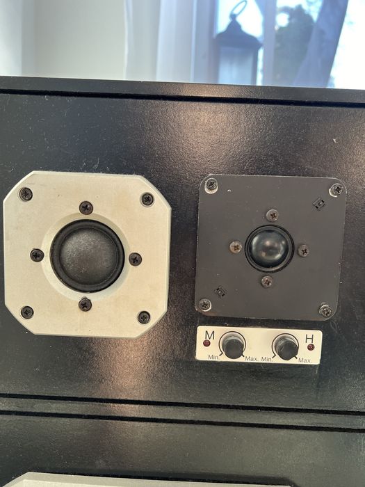 Boxe de provenienta germana cu difuzoare ITT si Heco bass 30 cm