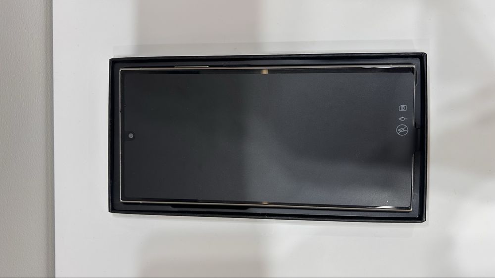 Продам Samsung Galaxy S24 Ultra