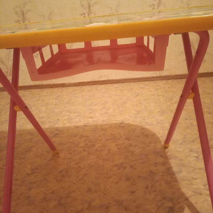 Детский стол для девочки