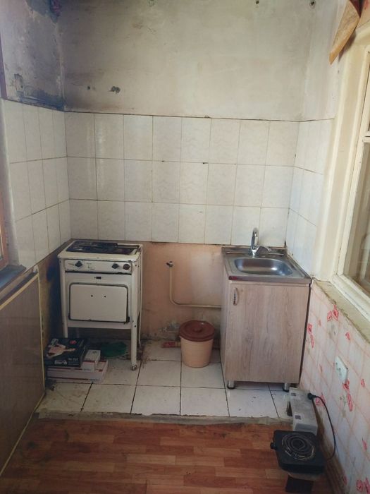 Qoraqamish 1/2 1xona 2 xona qilingan 1-etaj