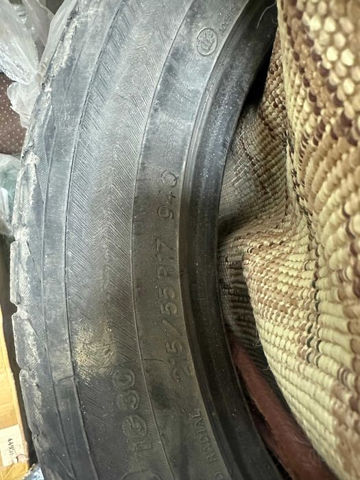 Продаю шины на легковую