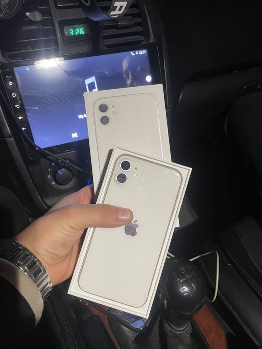 Продам iPhone 11 128 гигов