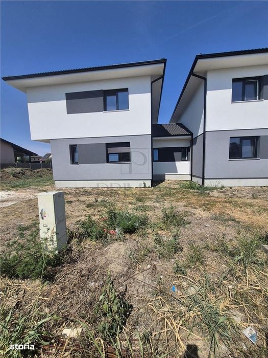 Duplex Despartit - Suprafete Mari - Zona Excelenta
