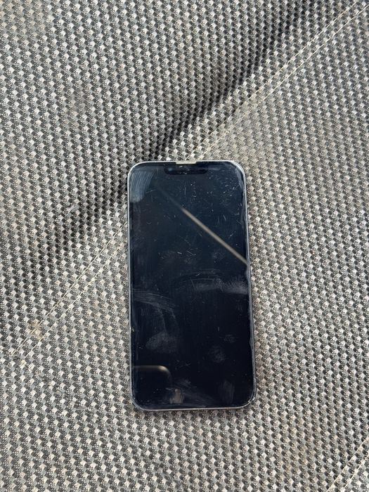 iphone 13 каробка есть
