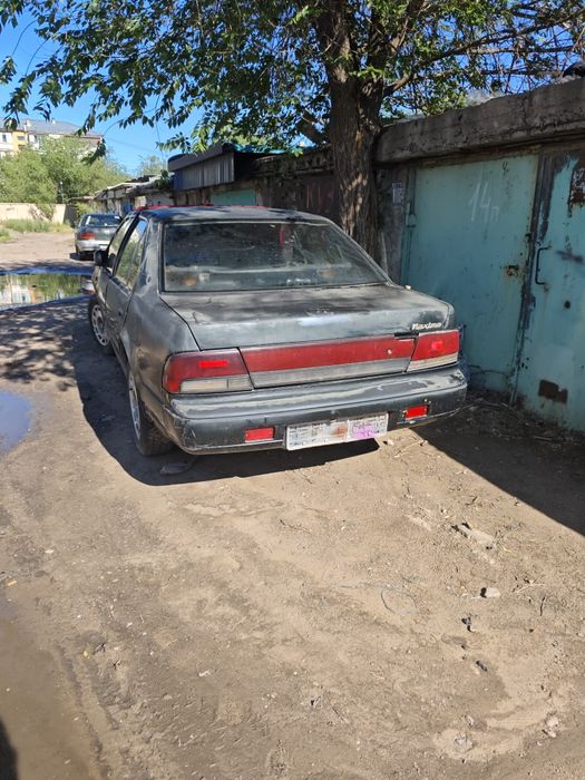 Nissan Maxima g30