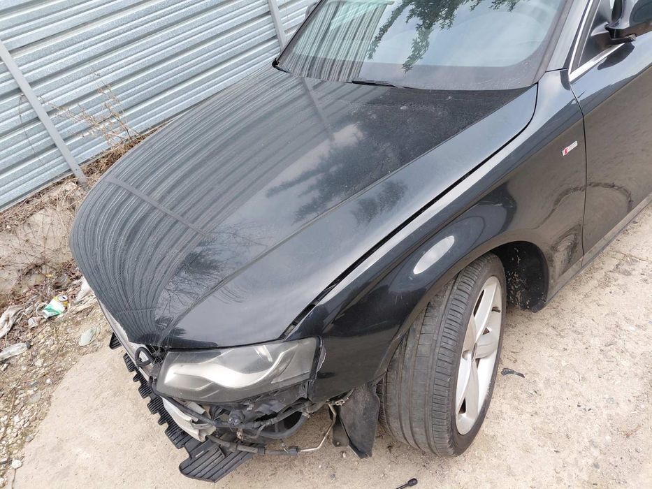 Преден капак за Audi B8 2010god