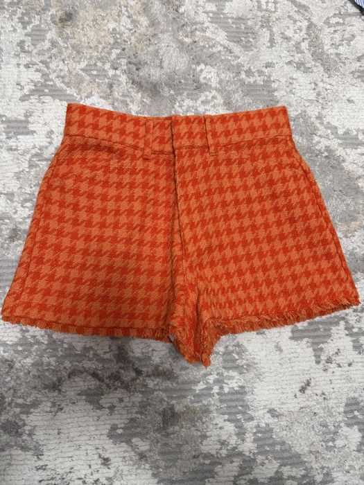 Панталони от букле на Zara