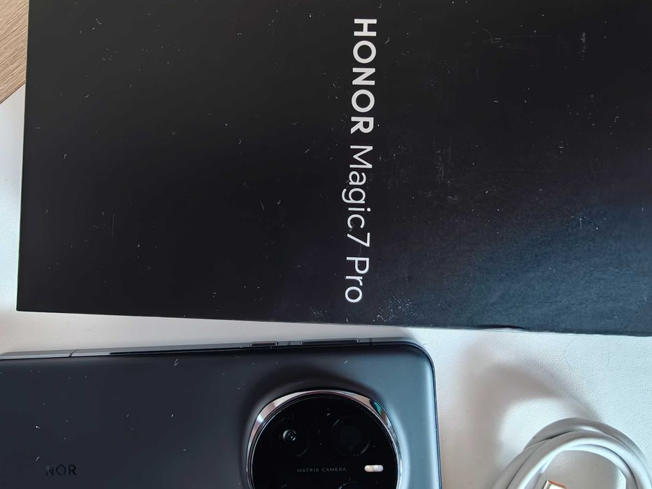 Телефон honor Huawei