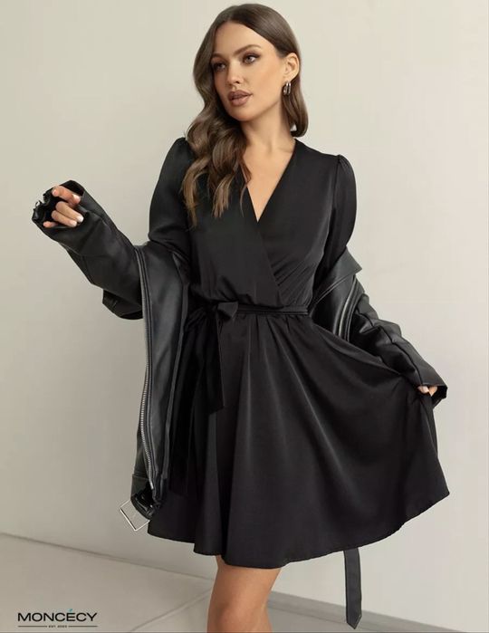 Продам новое вечернее денскре платье.