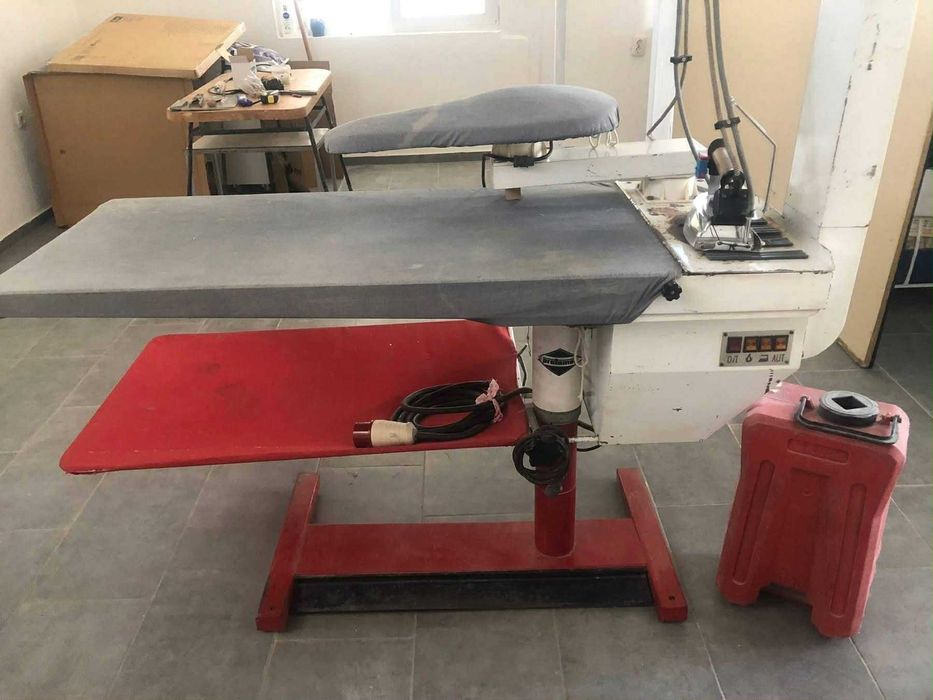 Шевни машини Phaff/ Пафф, професионална маса с ютия