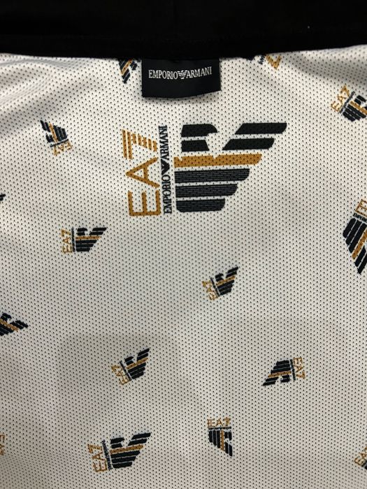 ОРИГИНАЛЕН екип Emporio Armani Exchange