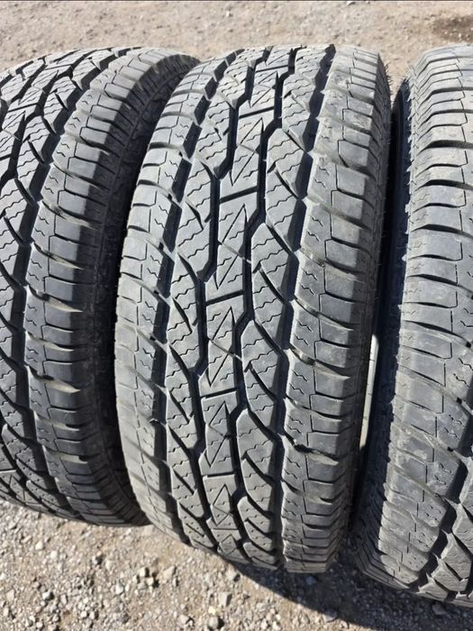 Maxxis Bravo AT771