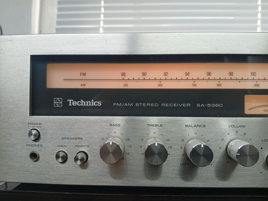 Винтидж ресивър TECHNICS SA-5360