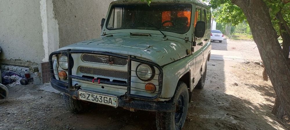 УАЗ ХАНТЕР сотилади.