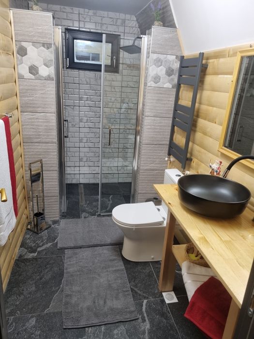 Căsuțe tip A cabana la munte cu ciubar