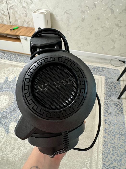 Продам игровые наушники
