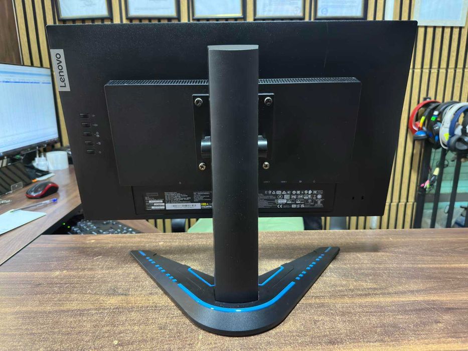 Продавам гейминг монитор Lenovo G24-20 23.8" 165Hz IPS