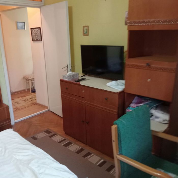 Închiriez apartament 2 camere vasile aaron