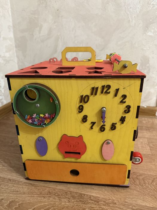 Бизиборд детский