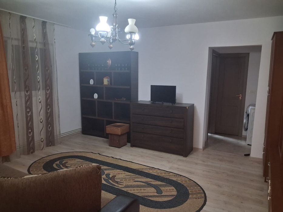 Apartament de închiriat