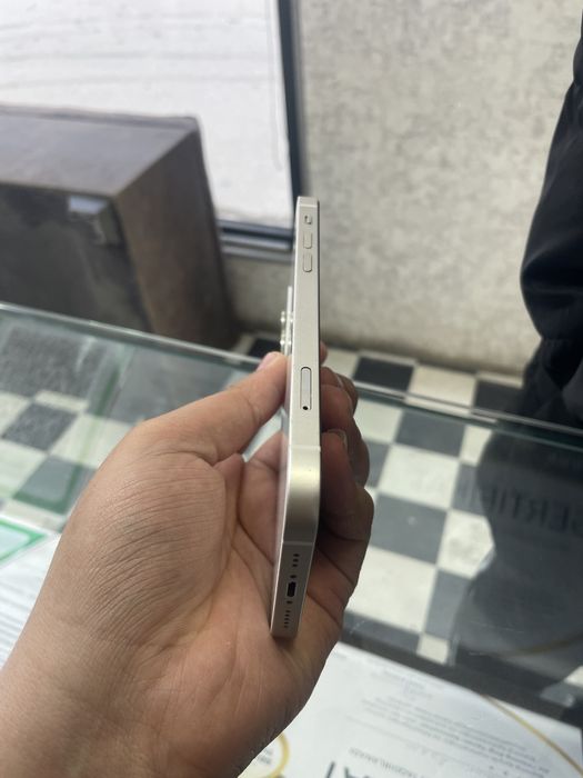 Iphone 12 sotiladi holati yaxshi 86yomkust 128xotira