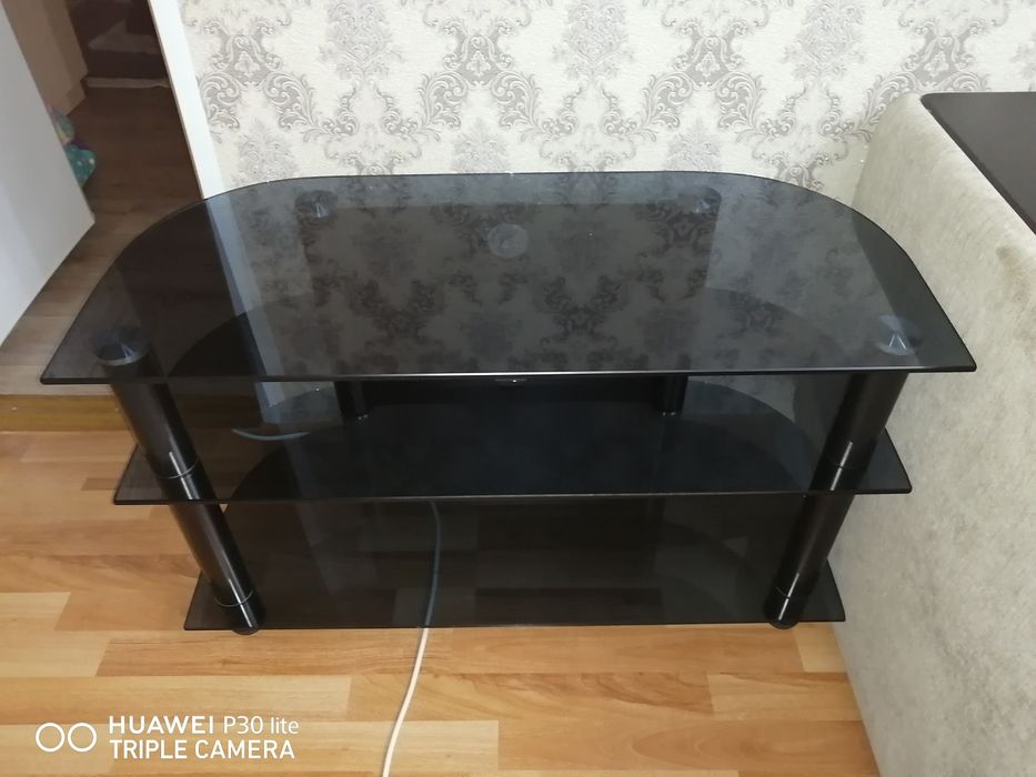 Продам стеклянную полку